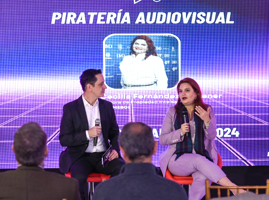 CharlaPirateria3