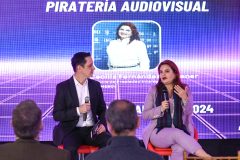 CharlaPirateria3